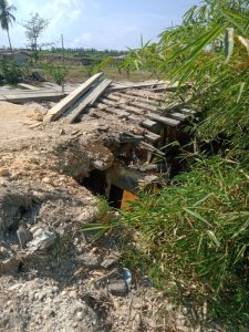 Jembatan Yang Menghubungkan Warga Tiga Desa Hancur Total, PTPN I Abaikan Warga