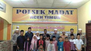 Polsek Madat Bukber Tokoh Masyarakat dan Santuni Anak Yatim