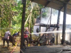 Korsleting Listrik, Balai Pengajian Gampong Pukat Pidie Terbakar