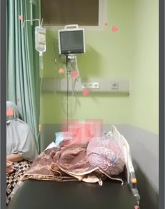Haji Uma Bantu Biaya Pendampingan Untuk Bocah Penderita Pecah Usus di RSUZA