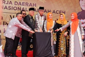 Bupati Shabela Dampingi Gubernur Aceh Buka Rakerda Dekranasda Aceh Tahun 2022 di Takengon