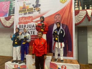 Karateka Najla Syakira Sumbang Emas Perdana Untuk Tim Popda Pidie