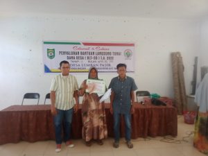 Pemdes Gunung Tua Lumban Pasir Salurkan BLT DD Kepada 110 Kepala Keluarga