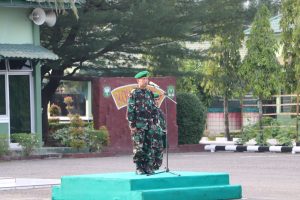 Kodim 0104/Atim Gelar Upacara Bendera Mingguan
