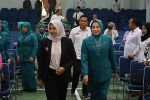 Wakil Bupati & Ketua PKK Madina Lantik Pengurus Tingkat Kabupaten dan Kecamatan