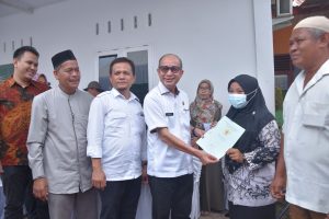 Bupati : Melindungi Masyarakat Secara Hukum Dengan Adanya Sertifikat