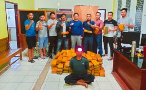 Dua Pria Bawa Ganja 175 Kg Ditangkap, Seorang Diantaranya Tewas Terjun ke Jurang