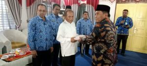 Pj Bupati Pidie Didampingi Apa Karya Lepas Tim Ekspedisi Merdeka Kibarkan Merah Putih Di Gunung Halimun
