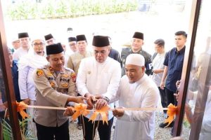 Bupati Sukhairi Resmikan Lopo Mandheling Coffee di Kompelek Masjid Nur-Alannur