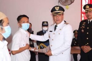 Bupati Bersama Kapolres Serahkan Remisi Kepada 370 Warga Binaan di Lapas Kelas II b Panyabungan