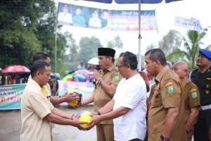Bupati Sukhairi Buka Turnamen Volly Ball Bupati Cup Tahun 2022