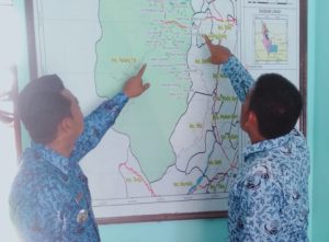 Camat Pd Tiji Sidak Kantor Keuchik, Melihat Langsung Pelayanan Masyarakat