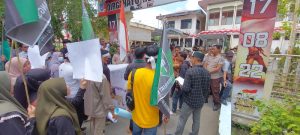 Puluhan Kader HMI Cabang Langsa Kembali Gelar Aksi Demo