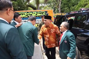 Bupati Madina Hadiri Pelantikan IDI di Gedung Serba Guna