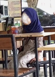 Bocah Pengemis, Untuk bisa tetap sekolah