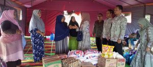 Peduli Korban Kebakaran, Disdikbud Langsa Serahkan Sembako