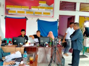 Warga Pusong mendapat Perekaman Gratis e-KTP Disdukcapil Langsa