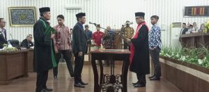 Gantikan Ir Joni, Ir Zulfikar Diambil Sumpahnya Menjadi Wakil Ketua DPRK Kota Langsa