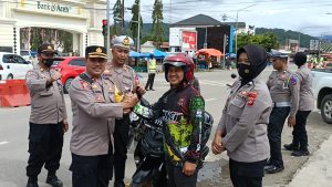 Operasi Zebra Seulawah 2022 Usai, Polres Gayo Lues Tilang 75 Kendaraan, 225 Teguran, dan Bagikan 50 Helm