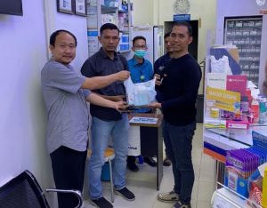 Cegah Peredaran Obat Sirup Mengandung DEG DAN EG, Sat Reskrim Polres Pidie Bersama Dinkes Sidak Tempat Penjualan Obat