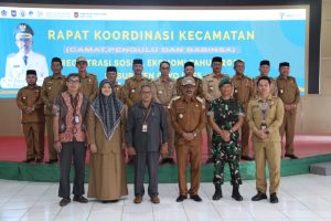 Komandan Kodim 0113/Gayo Lues beserta para Bhabinsa Hadiri Rapat Koordinasi Kecamatan