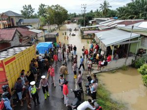 Banjir Aceh Tamiang, Jalur Transportasi Banda Aceh – Medan Terputus