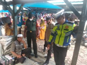 Satlantas Polres Madina Gelar Gatur Lalin di Pasar Tumpah Sinonoan