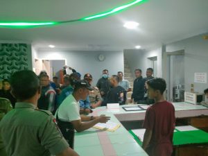 Satpol PP Madina Jaring 10 Warga Dalam Razia Pekat