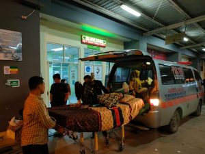 Satu Pemuda di Aceh Utara Terinfeksi Penyakit Usus Buntu, Haji Uma Fasilitasi Berobat ke RSUZA