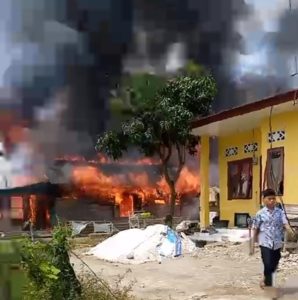 Dua rumah warga Kuta Lisung Agara rata dilalap si jago merah
