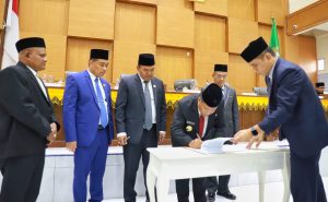 APBK Pidie 2023 Rp2,045 T, Begini Penyampaian Pj Bupati Dan Ketua DPRK