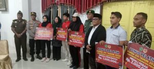 Atlet Pidie Peraih Medali POPDA XVI Aceh Barat Dapat Bonus
