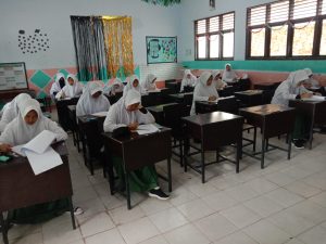 363 Siswa MTsS Falah Menentukan Nasib Pada Ujian Semester Gasal Tahun Ini