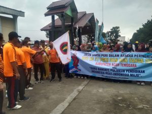 PGRI dan HGN Tahun 2022 Gelar Jalan Santai pada HUT ke 77 di Agara