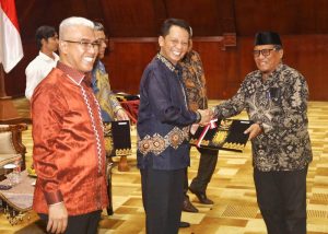 Pidie Raih WTP 7 Kali Berturut, Diterima Pj Bupati Pada Kegiatan Penyerahan Buku TKD DAN DIPA 2023 Oleh Pj Gubernur Aceh