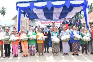 Wakil Bupati Madina Hadiri Natal Oikumene