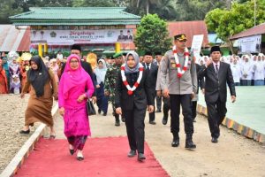 28 ASN Kemenag Madina Terima Satya Lencana Karya Satya