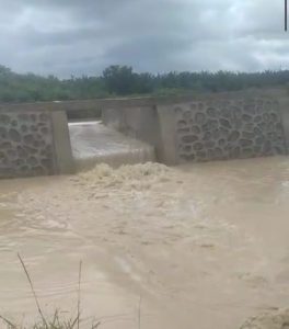 Hujan Berkepanjangan, Warga Dusun Kurnia PB Selamak Terancam Banjir