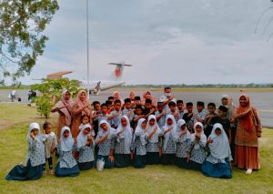 Belajar Sambil Rekreasi, MIN 35 Aceh Utara Gelar Study Tour Siswa-siswi