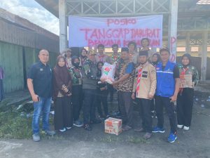 Saka Wira Kartika Kodim 0106/Ateng Bersama Pramuka Ranting Ketol Bantu Korban Kebakaran di Rejewali