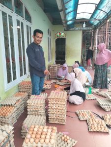 Anjloknya Harga Telur Ras di Kota Langsa Akibat Banyak Distributor Telur Masuk