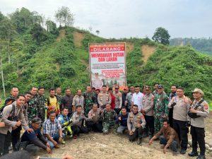 TNI-Polri Bersinergi, Patroli ke Kawasan Makam Cut Nyak Meutia dan Sosialisasi Karhutla