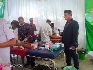 PKB Peduli : HRD Memantau Langsung Kegiatan Sunat Massal di Kecamatan Jeunieb