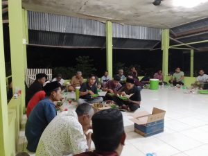 Warga Gampong Bireuen Meunasah Reuleut Buka Puasa Bersama