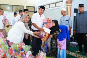 Muspika Dewantara Tutup Tahfidz Qur’an Ramaja Masjid Bujang Salem