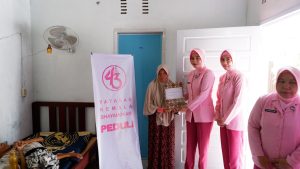Bhayangkari Peduli, Serahkan Bansos Bagi Warga Berkebutuhan Khusus