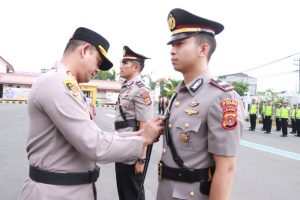 Kapolres Lhokseumawe Pimpin Upacara Sertijab Kasat Reskrim dan Kasat Resnarkoba