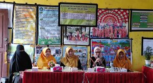 Kunjungi TK Kerawang Bercucuk, Bunda PAUD Aceh Tengah Ingatkan Peningkatan Layanan Pendidikan