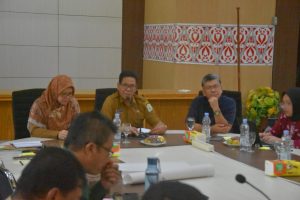 Muslizar Buka Coaching Clinic Master Class Investasi Lestari