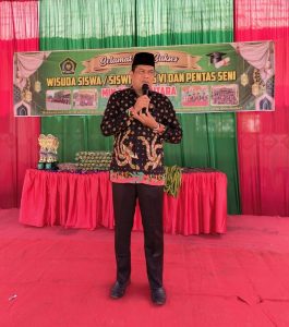 42 Murid MIN 28 Aceh Utara Diwisuda